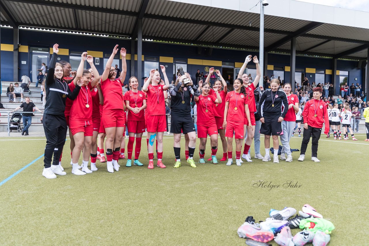 Bild 188 - wCJ Ballfreunde Pokal Finale  Altona 93 - Eimsbuetteler TV : Ergebnis: 0:2